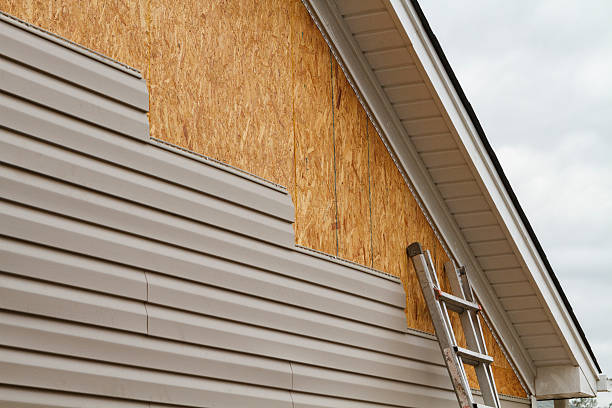 Professional Fiber Cement Siding technician working in Purcellville, VA